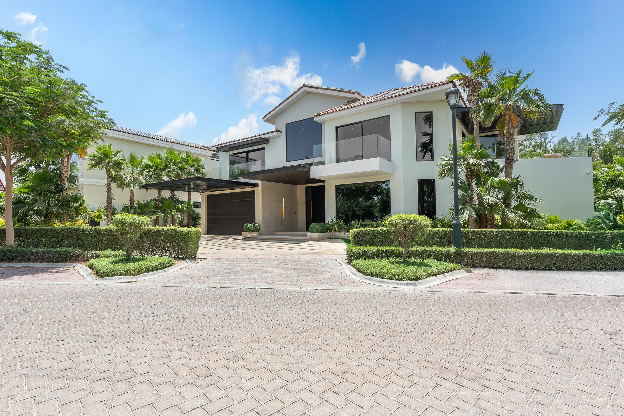  Majestic Ready-to-Move Villa in JGE - 物件實景