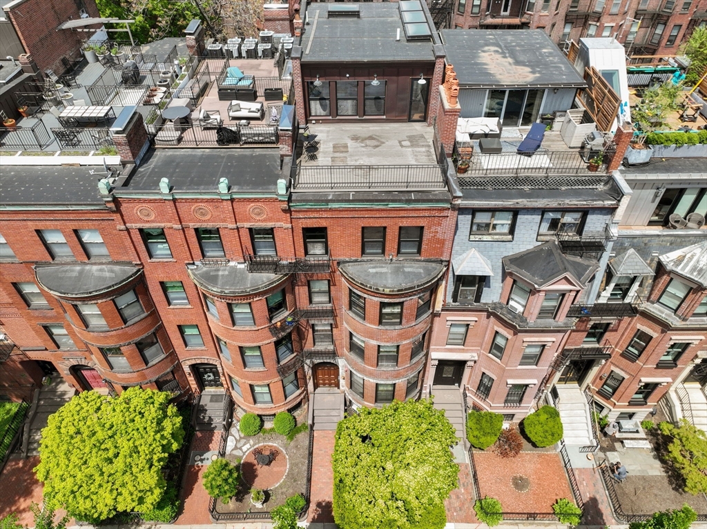 Boston, Massachusetts, 02115, United States, 2 Bedrooms Bedrooms, ,3 BathroomsBathrooms,Residential,For Sale,1818698