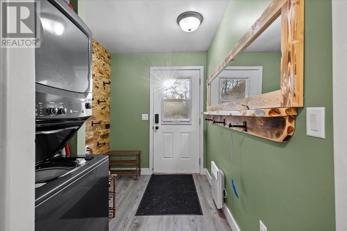 SICAMOUS, British Columbia, V0E 2V4, CA, 2 Bedrooms Bedrooms, ,2 BathroomsBathrooms,Residential,For Sale,1949682