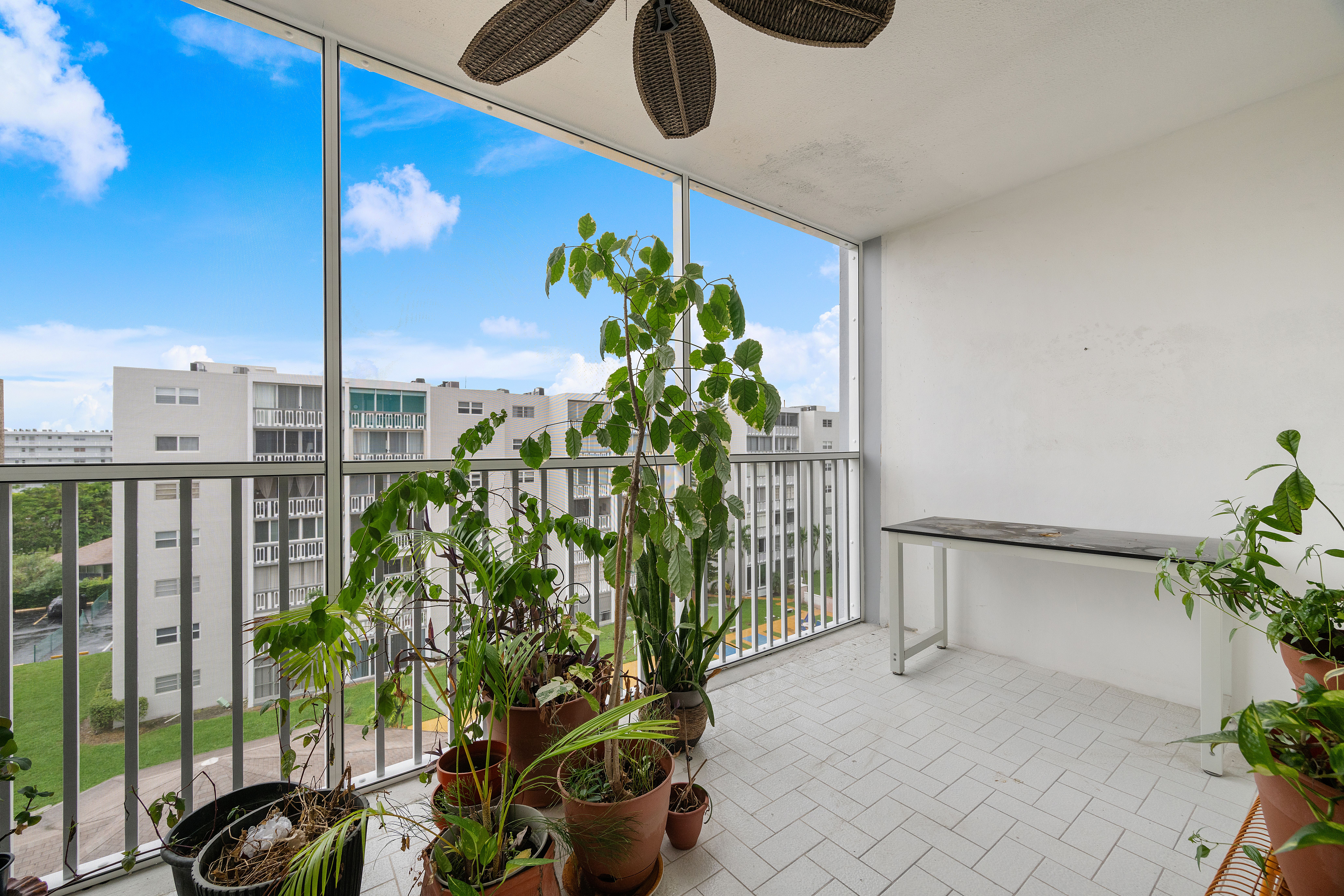  500 NE 12th Ave, Hallandale Beach, FL, 33009 - 物件實景