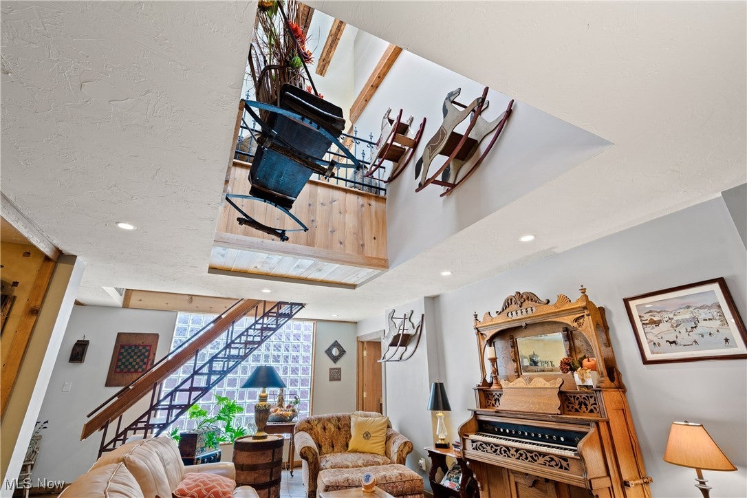 Cleveland, Ohio, 44113, United States, 3 Bedrooms Bedrooms, ,4 BathroomsBathrooms,Residential,For Sale,1984065