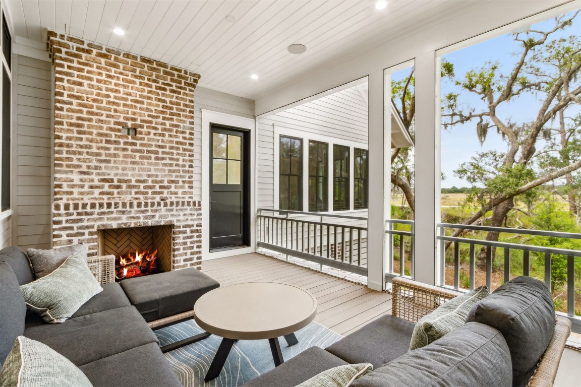 Fernandina Beach, Florida, 32034, United States, 5 Bedrooms Bedrooms, ,4 BathroomsBathrooms,Residential,For Sale,1983065