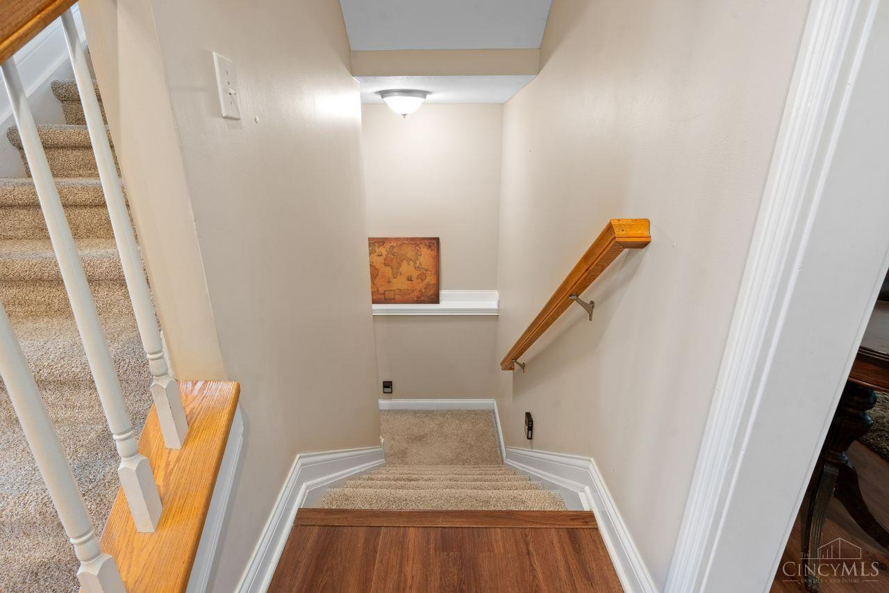 Hamilton Twp, Ohio, 45039, United States, 5 Bedrooms Bedrooms, ,4 BathroomsBathrooms,Residential,For Sale,1989607