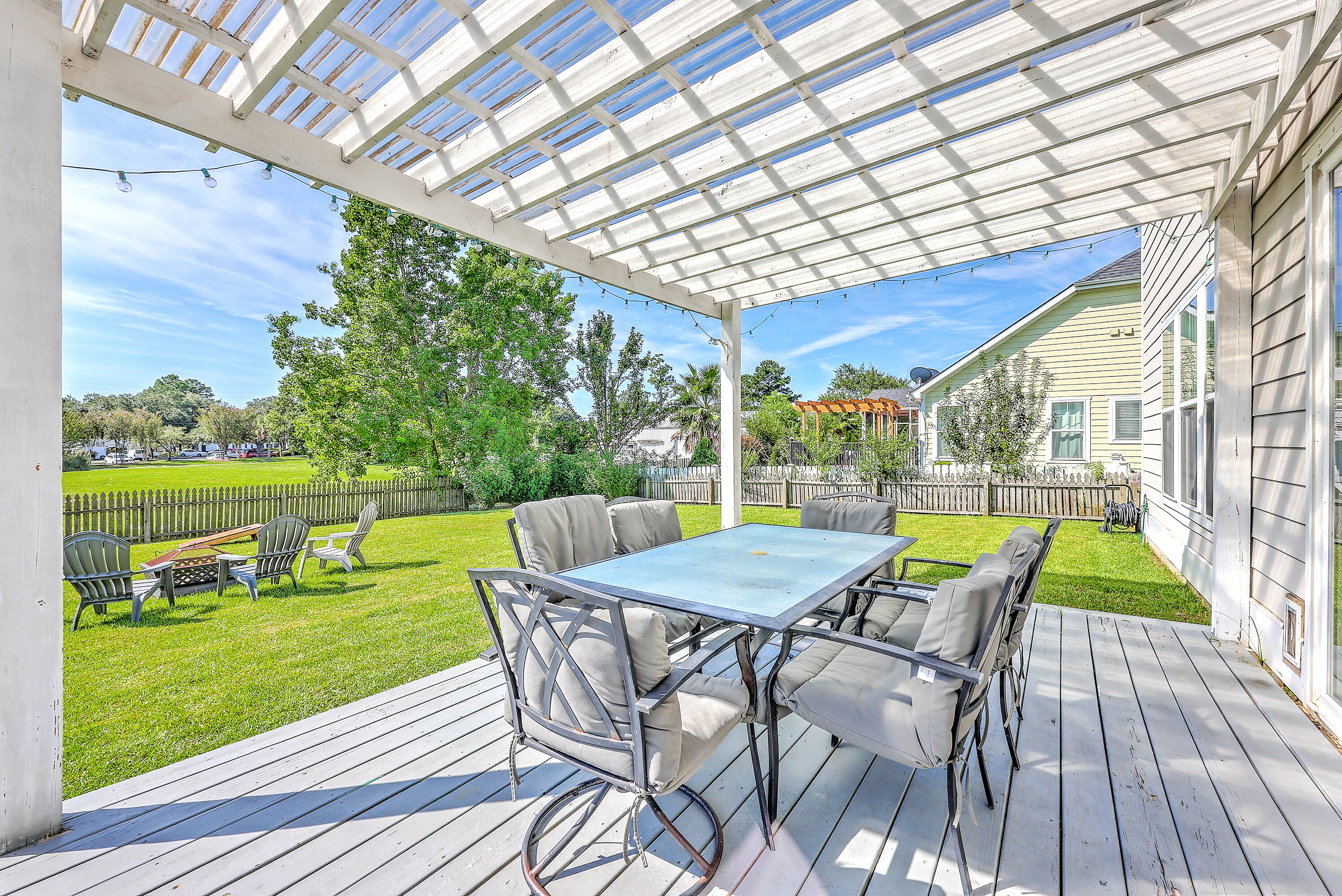 Hanahan, South Carolina, 29410, United States, 5 Bedrooms Bedrooms, ,3 BathroomsBathrooms,Residential,For Sale,1938024