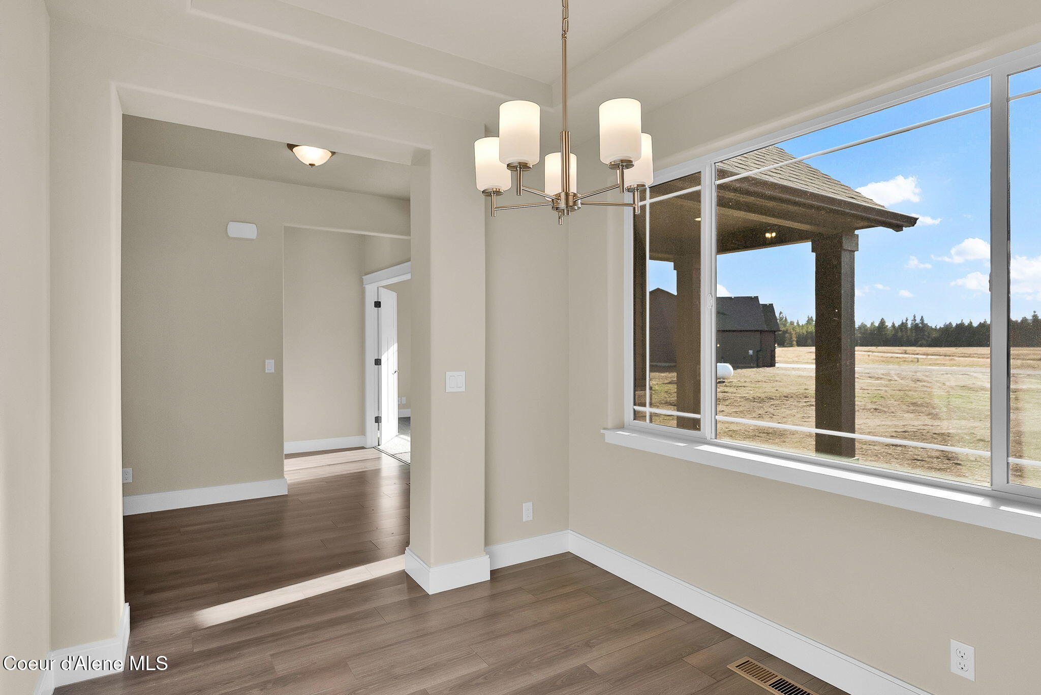 Rathdrum, Idaho, 83858, United States, 6 Bedrooms Bedrooms, ,1 BathroomBathrooms,Residential,For Sale,1989161