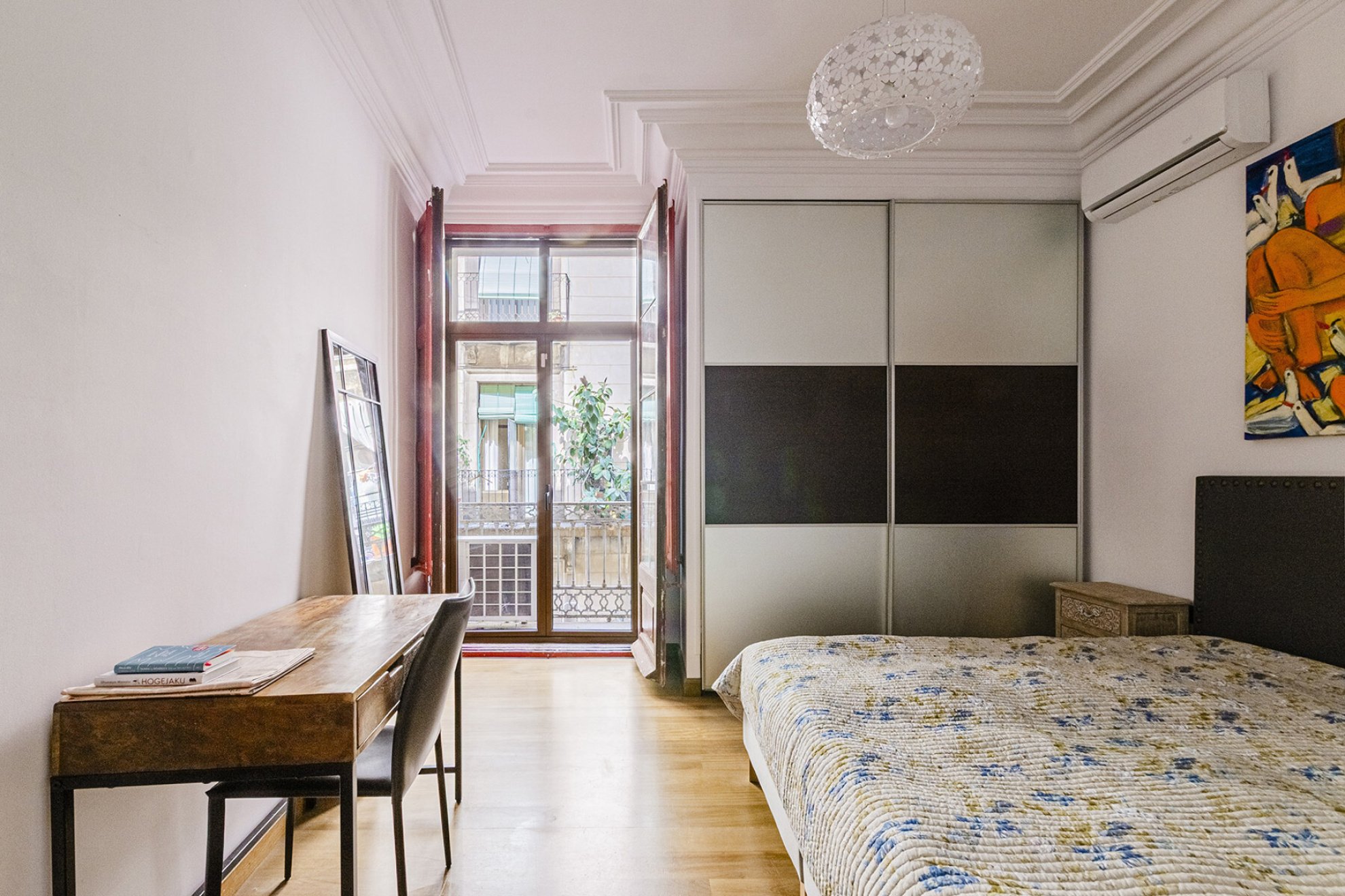  Large apartment with its own style in the oldest part of Barcelona - 物件實景