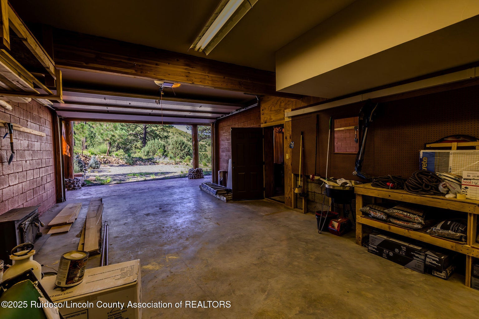 Alto, New Mexico, 88312, United States, 3 Bedrooms Bedrooms, ,3 BathroomsBathrooms,Residential,For Sale,1941971