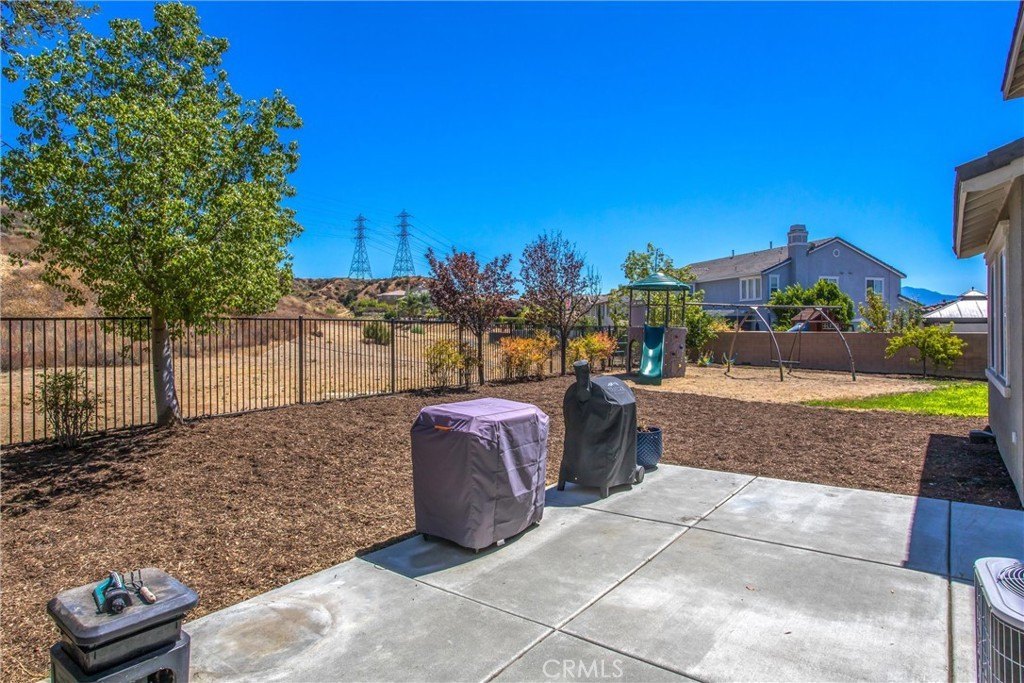 Beaumont, California, 92223, United States, 4 Bedrooms Bedrooms, ,3 BathroomsBathrooms,Residential,For Sale,1927840
