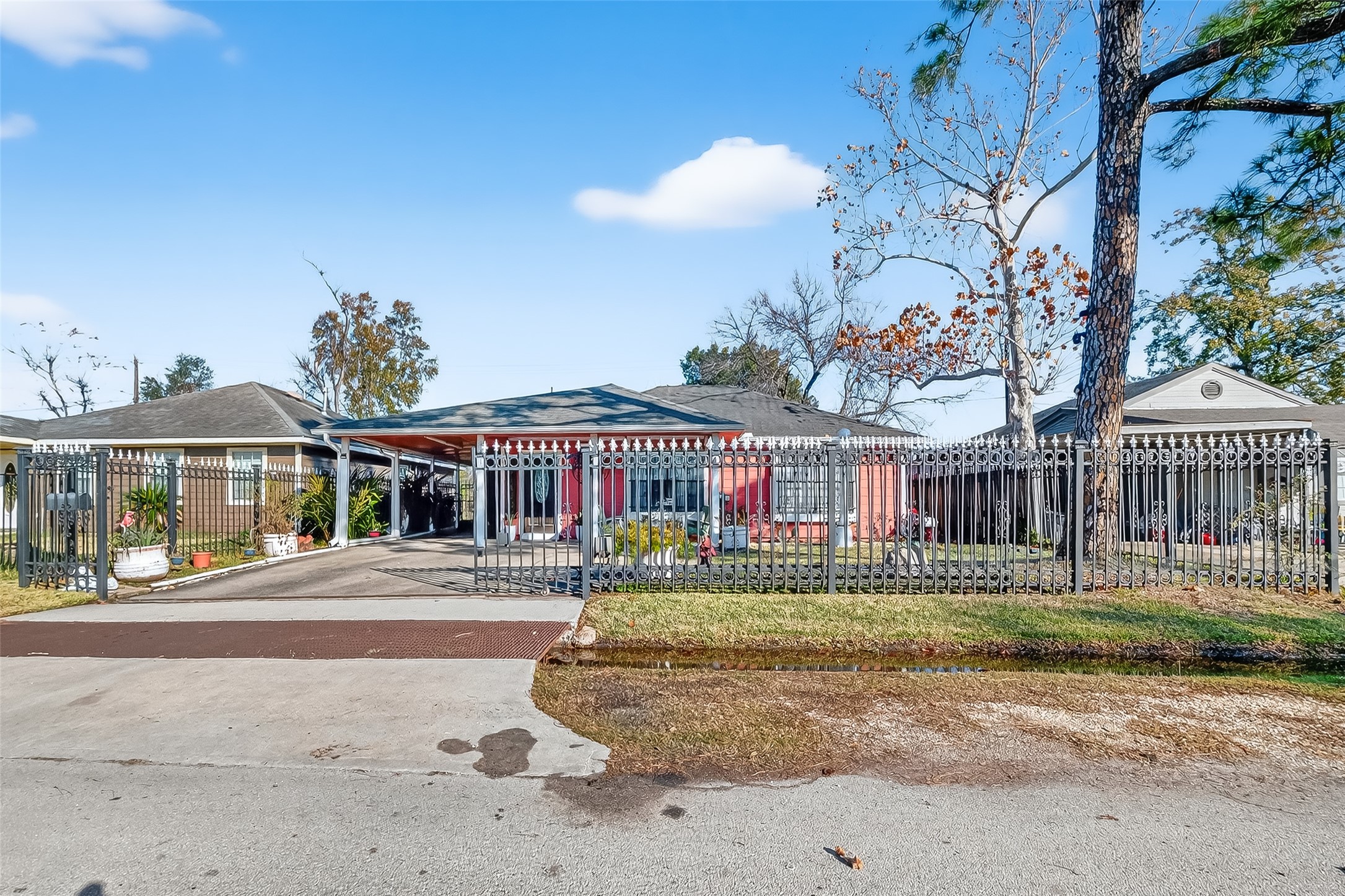 Chadwick St, Houston, TX 77029