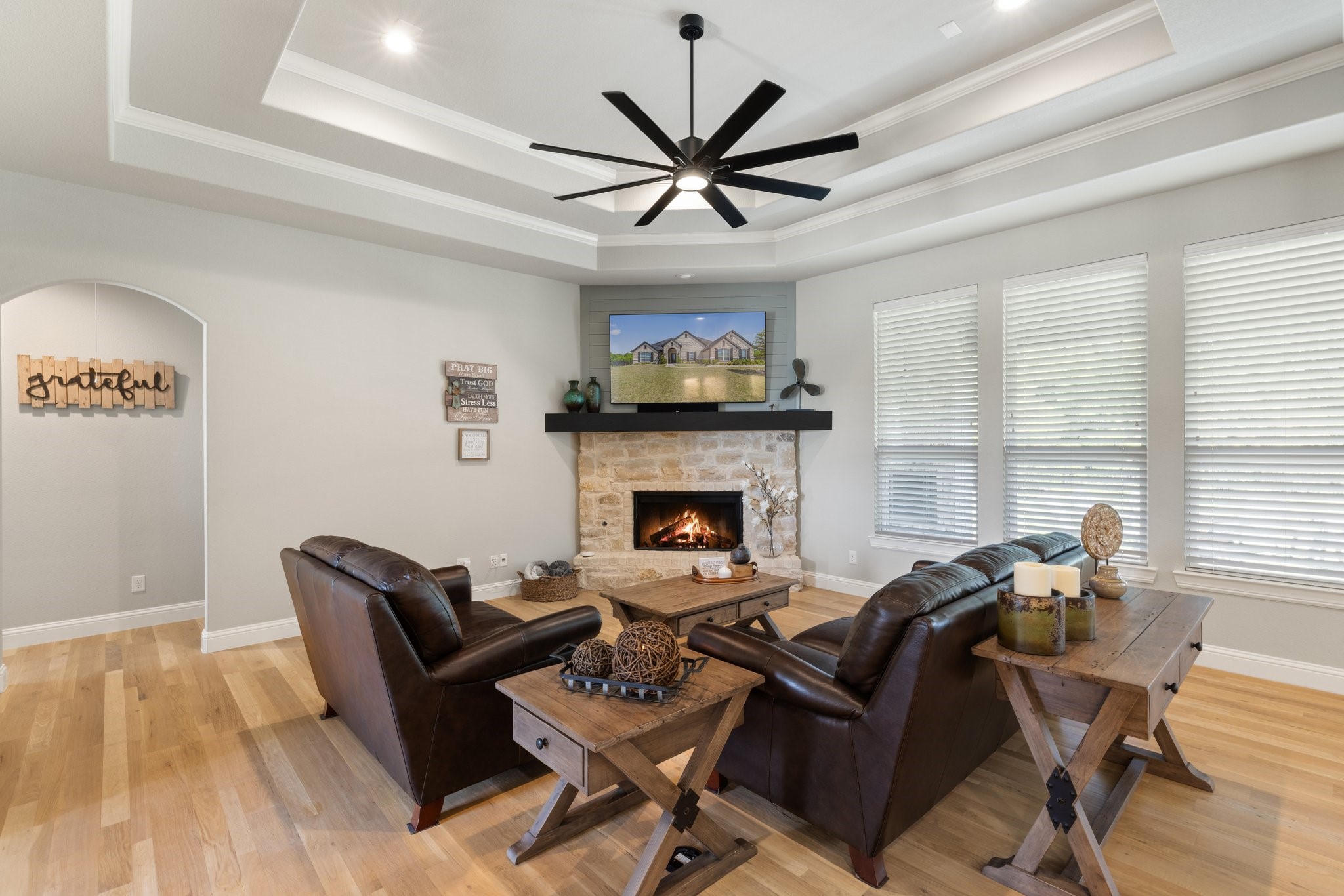 Caddo Mills, Texas, 75135, United States, 4 Bedrooms Bedrooms, ,5 BathroomsBathrooms,Residential,For Sale,1778518