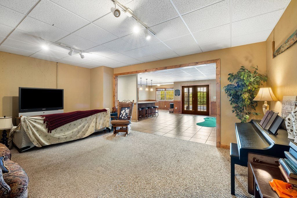 Hayesville, North Carolina, 28904, United States, 3 Bedrooms Bedrooms, ,4 BathroomsBathrooms,Residential,For Sale,1974136