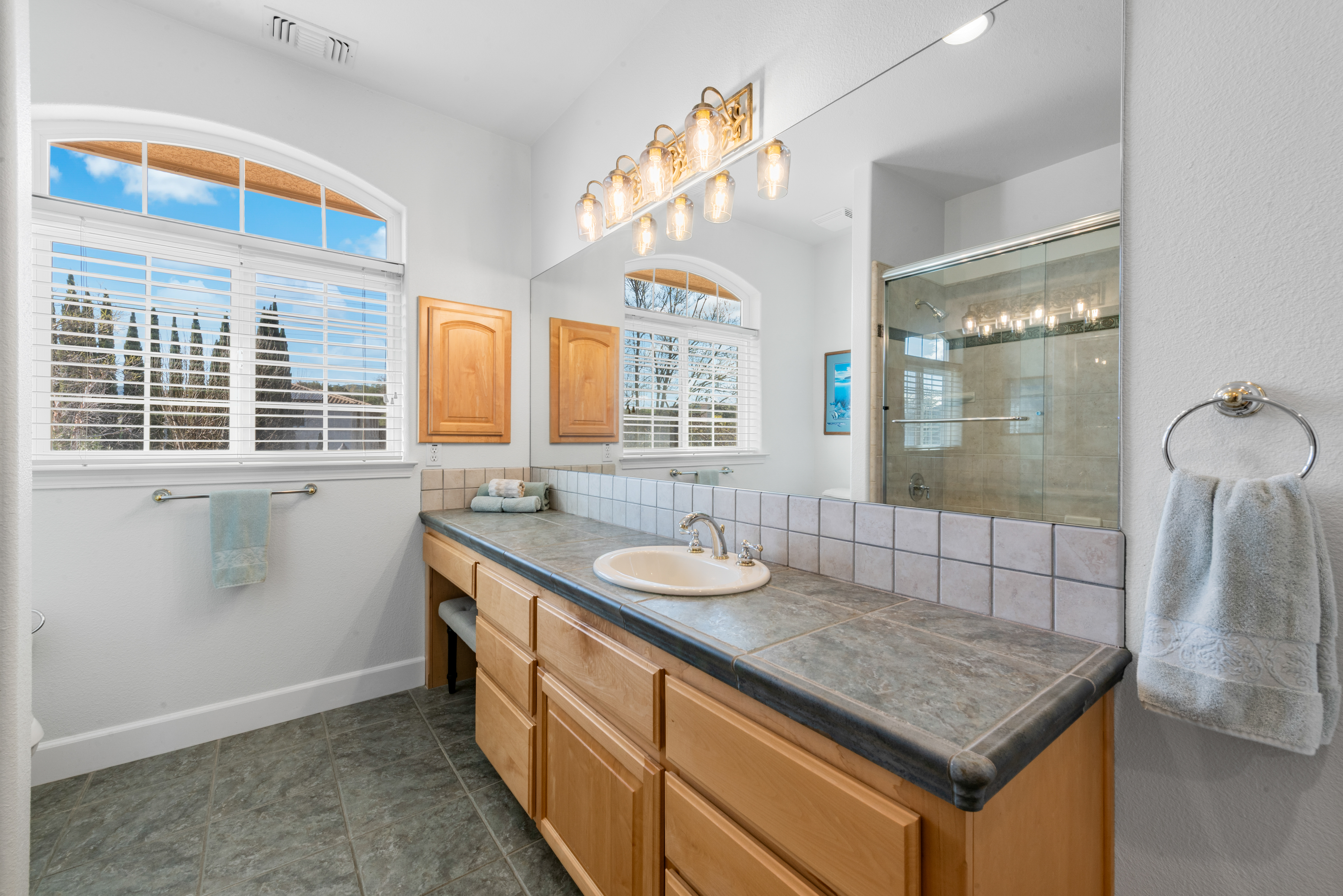  Stunning Home in the Eastridge Gated Subdivision - 物件實景