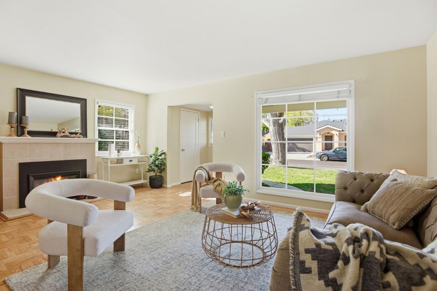 Palo Alto, California, 94303, United States, 2 Bedrooms Bedrooms, ,2 BathroomsBathrooms,Residential,For Sale,1989685