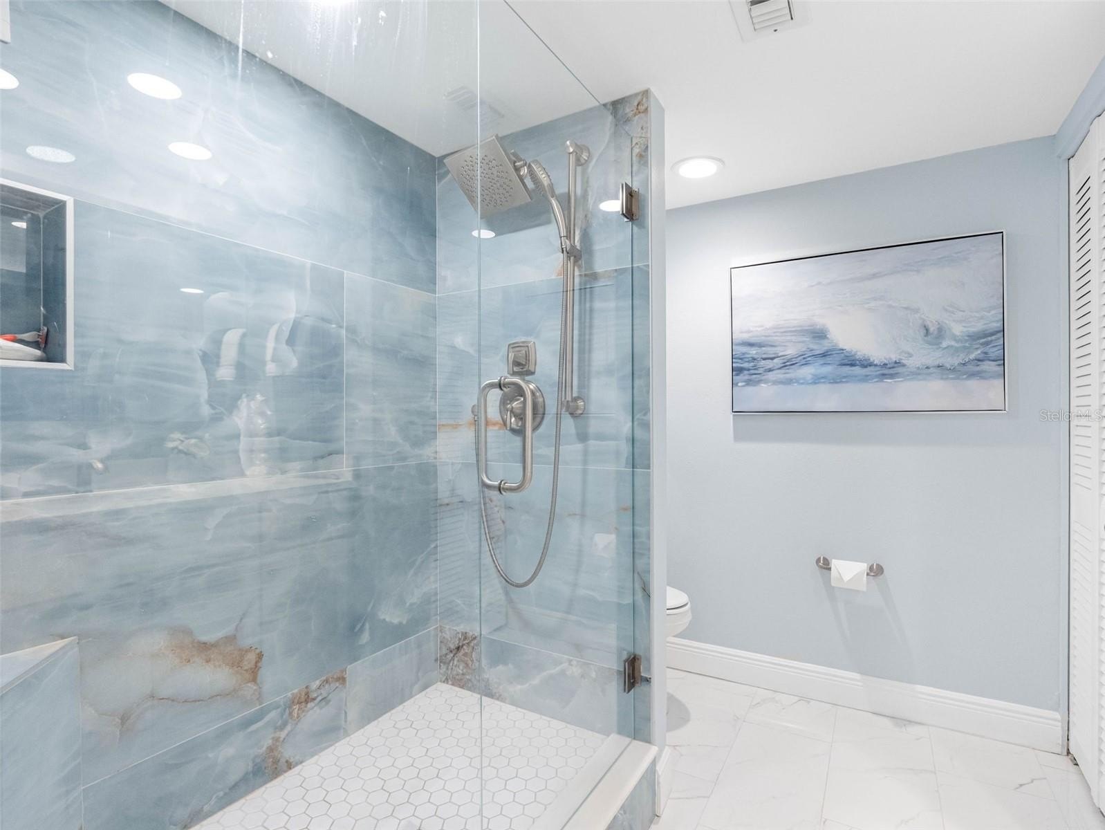 CLEARWATER BEACH, Florida, 33767, United States, 2 Bedrooms Bedrooms, ,2 BathroomsBathrooms,Residential,For Sale,1937556