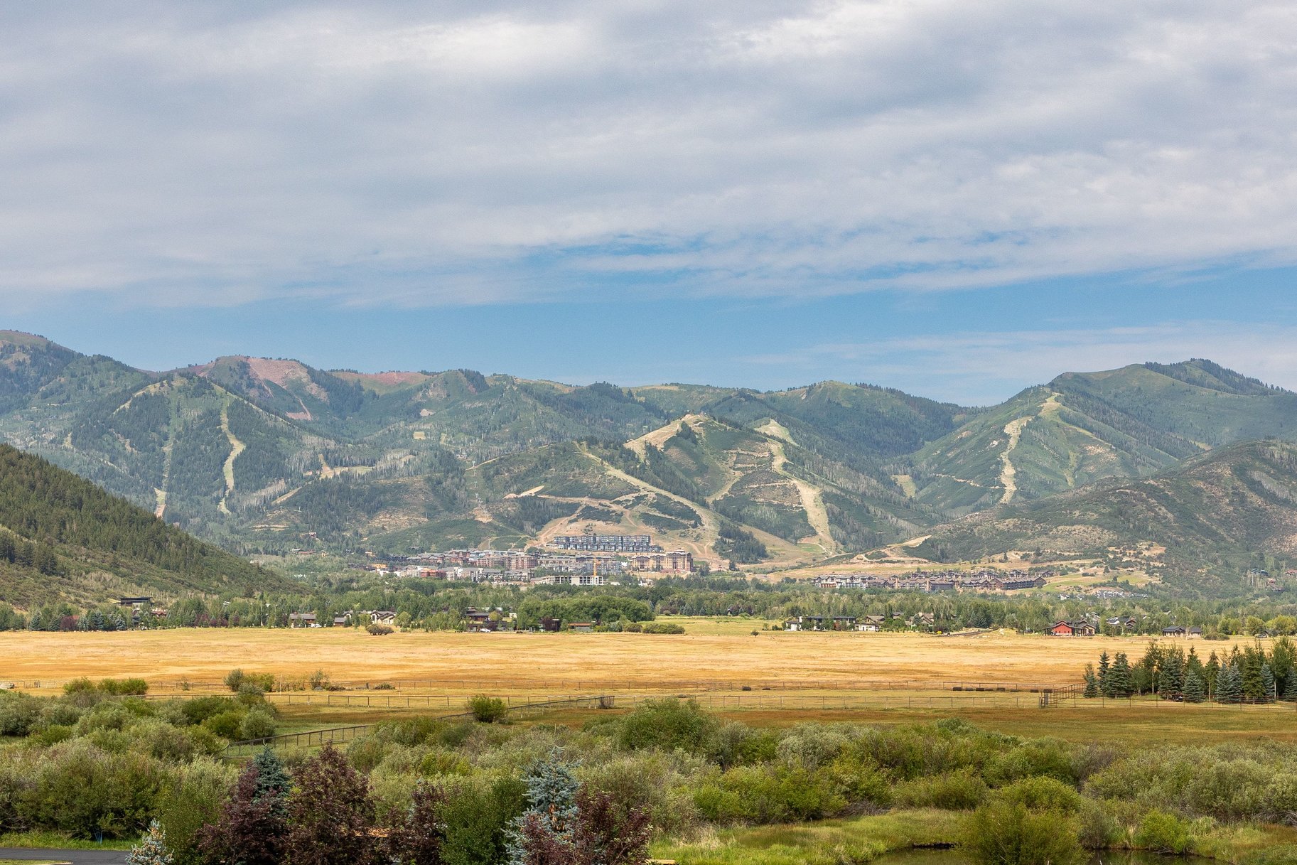  A Rare Old Ranch Road Homesite with Panoramic Ski Mountain Views - 物件實景