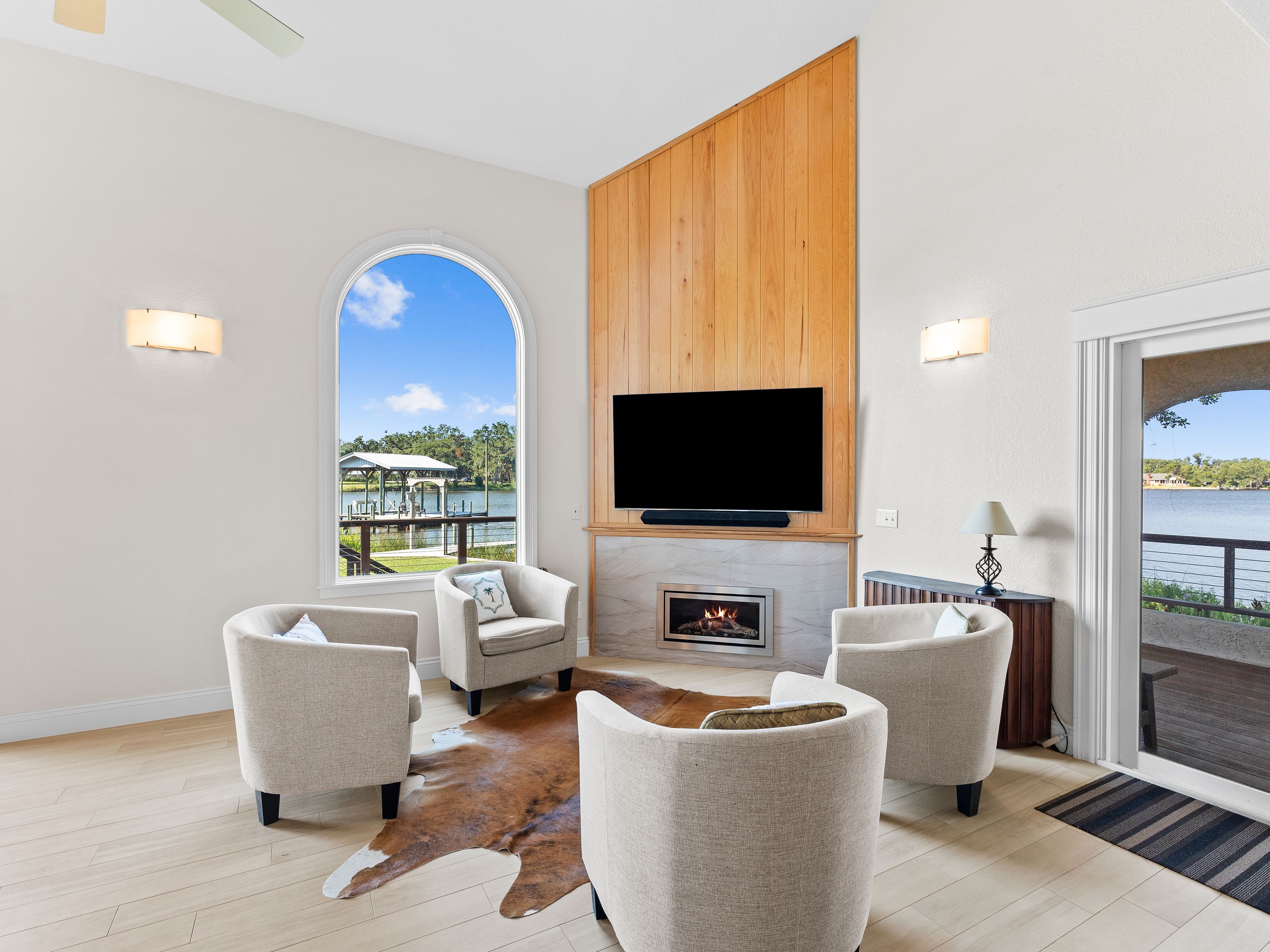  A Once-in-a-Generation Waterfront Estate with 725 Feet Bayou-Frontage - 物件實景