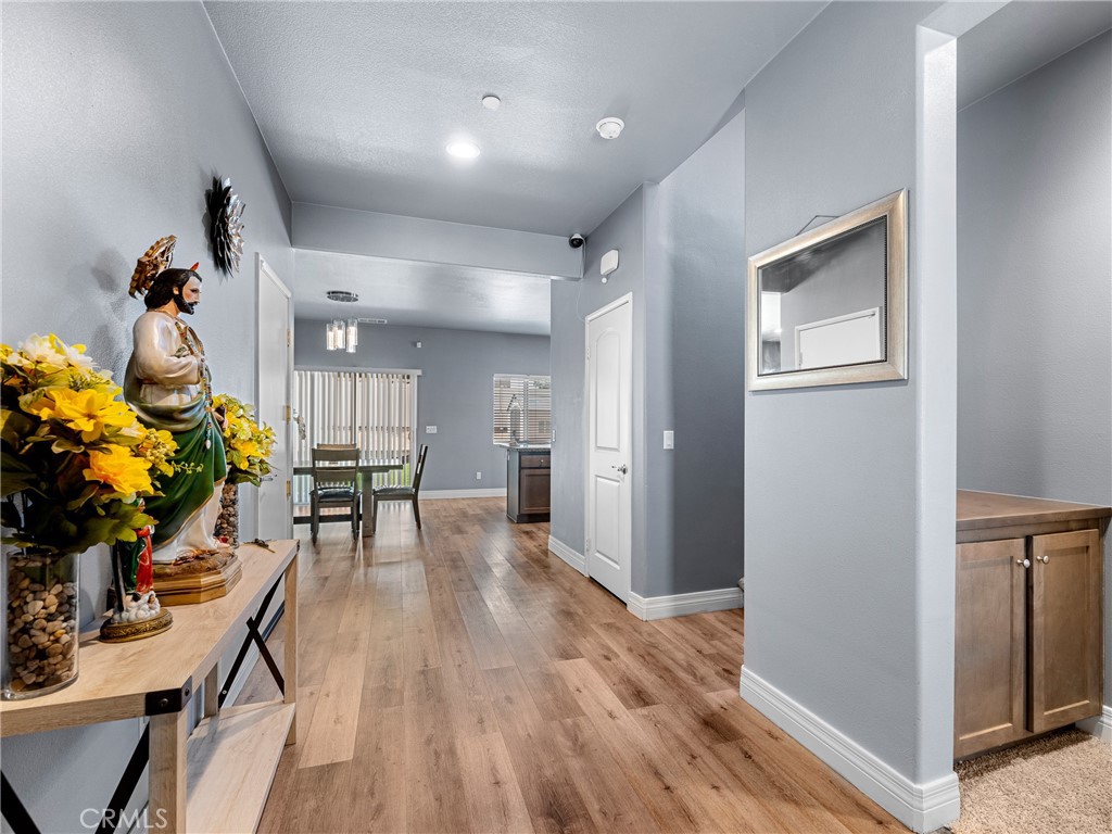 Hesperia, California, 92345, United States, 4 Bedrooms Bedrooms, ,3 BathroomsBathrooms,Residential,For Sale,1874761