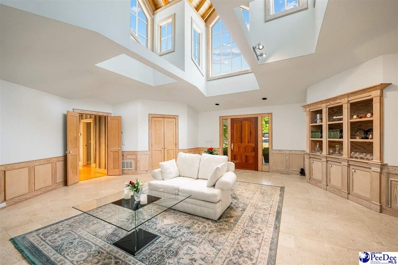 Florence, South Carolina, 29501, United States, 4 Bedrooms Bedrooms, ,5 BathroomsBathrooms,Residential,For Sale,1919552