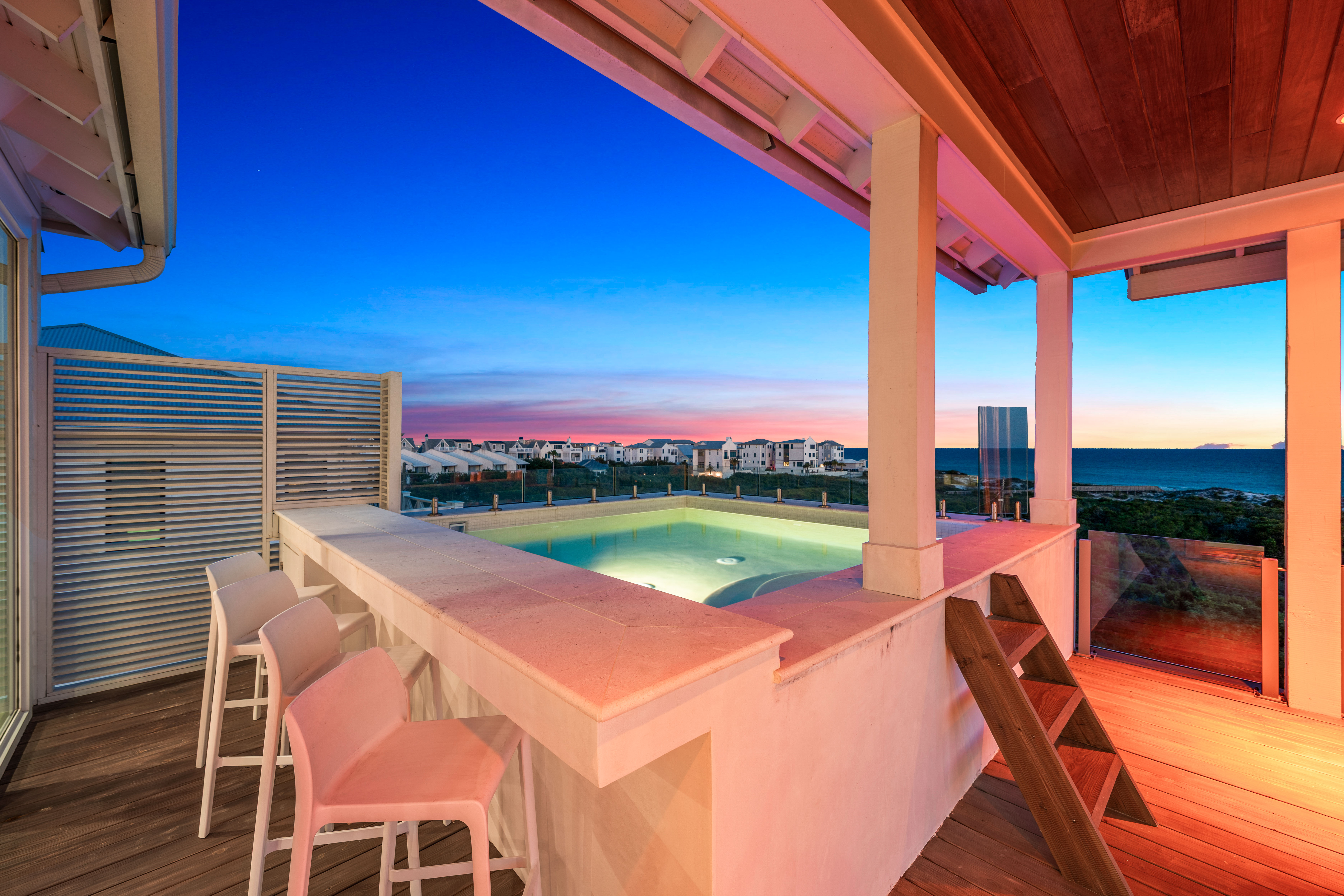  Modern Coastal Elegance with Rooftop Pool & Sweeping Gulf Views - 物件實景