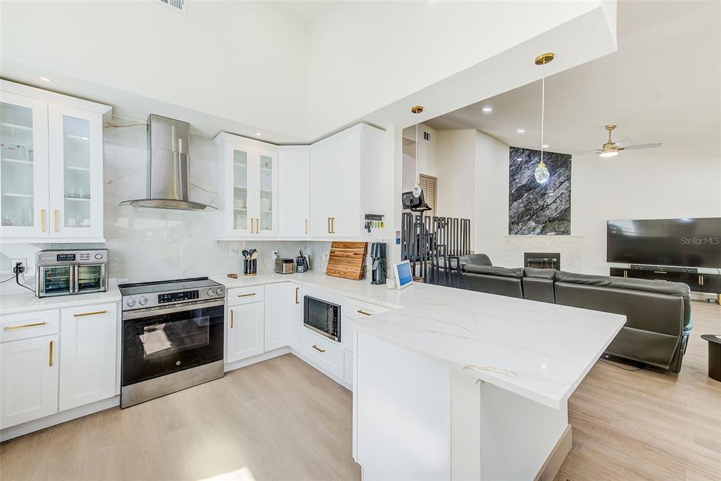 Largo, Florida, 33771, United States, 3 Bedrooms Bedrooms, ,2 BathroomsBathrooms,Residential,For Sale,1991349