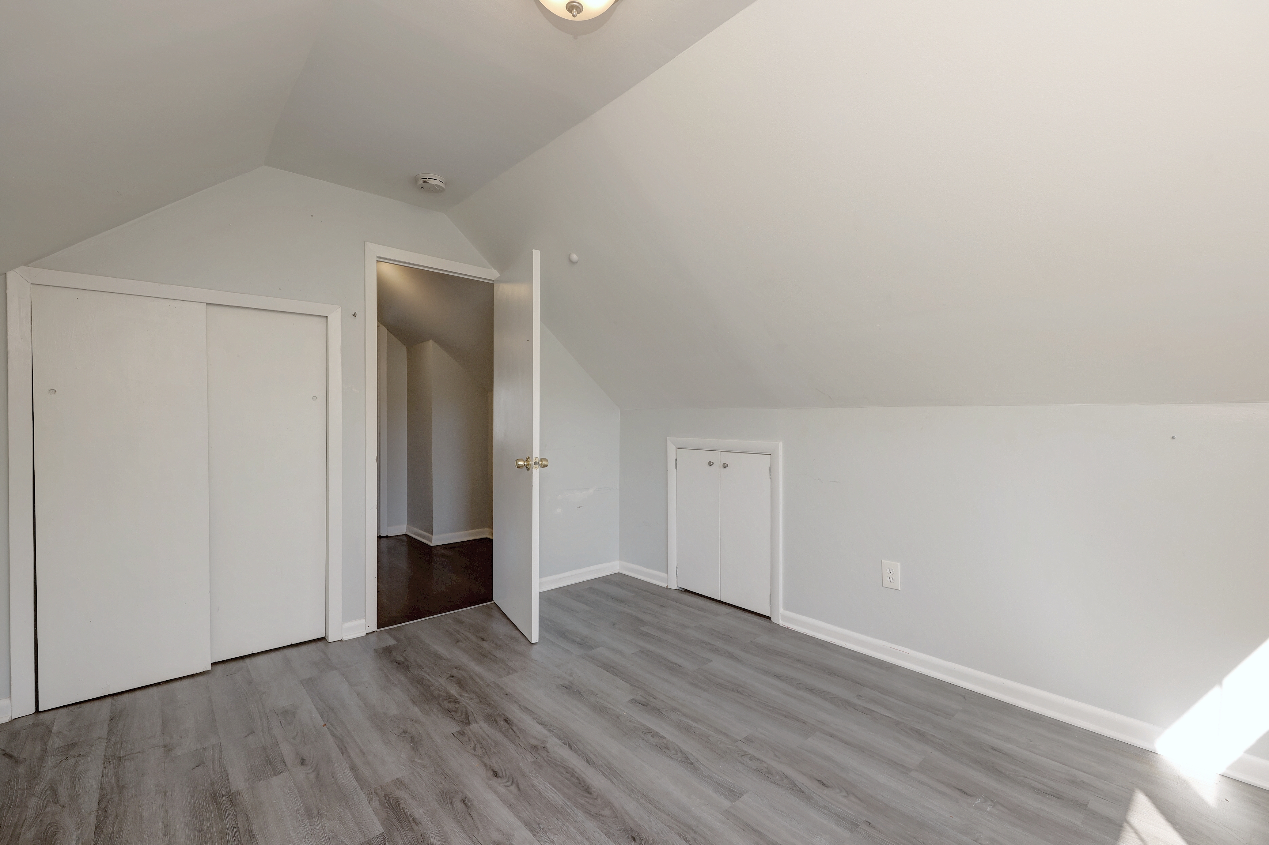  Spacious Cape-Style Home in the Desirable North End - 物件實景