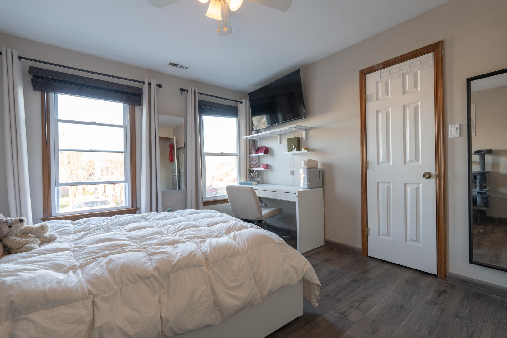 Virginia Beach, Virginia, 23454, United States, 4 Bedrooms Bedrooms, ,3 BathroomsBathrooms,Residential,For Sale,2006012