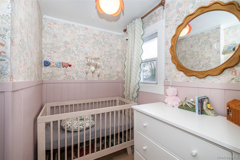 Bronx, New York, 10464, United States, 2 Bedrooms Bedrooms, ,1 BathroomBathrooms,Residential,For Sale,1975027