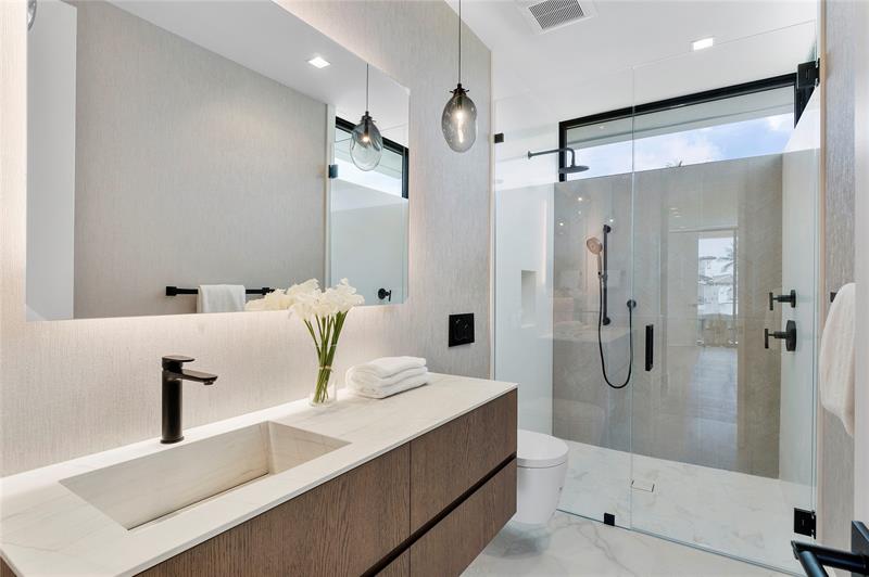 Fort Lauderdale, Florida, 33306, United States, 6 Bedrooms Bedrooms, ,8 BathroomsBathrooms,Residential,For Sale,1958113