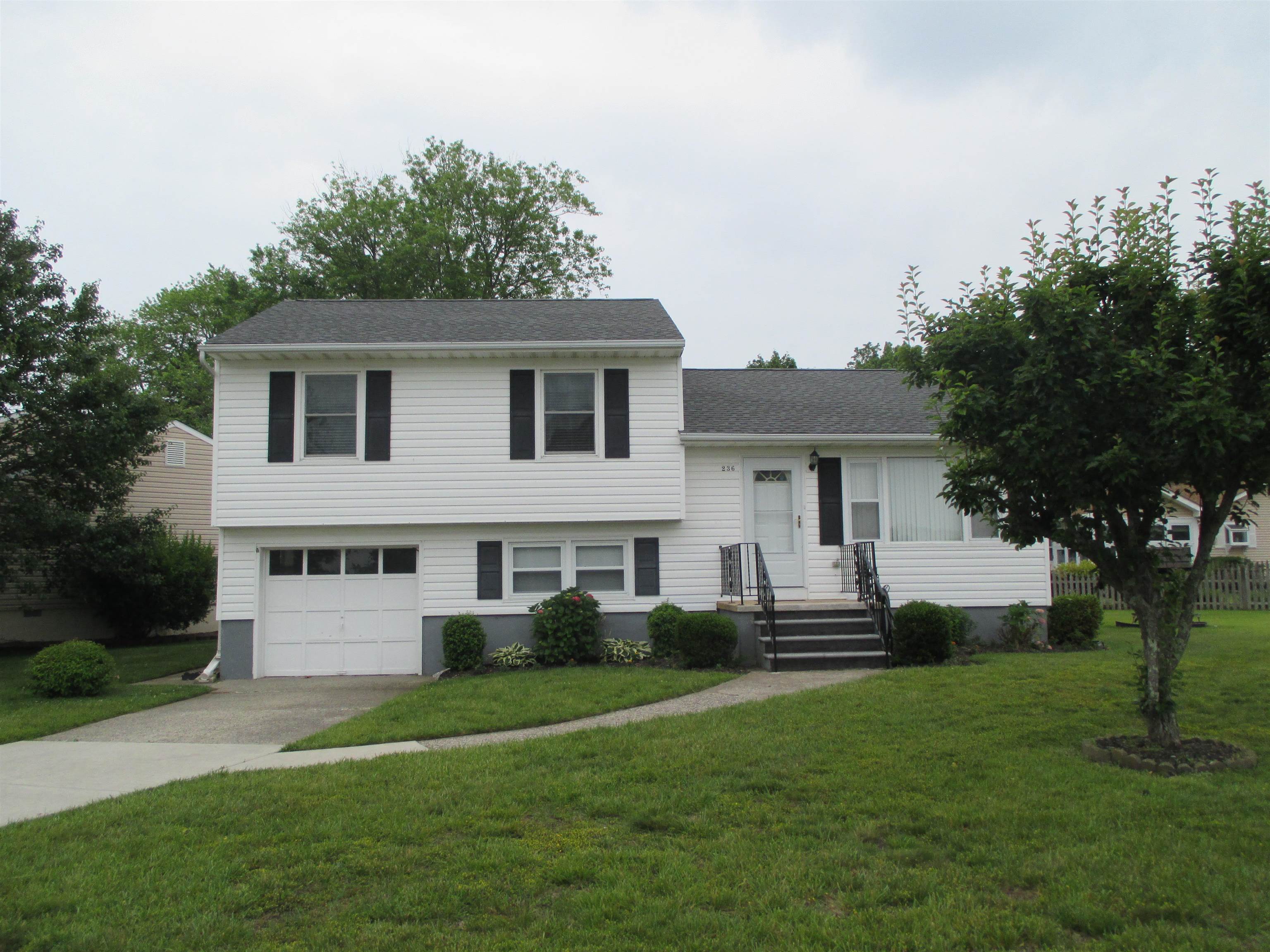 North Cape May, New Jersey, 08204, United States, 3 Bedrooms Bedrooms, ,2 BathroomsBathrooms,Residential,For Sale,1871979