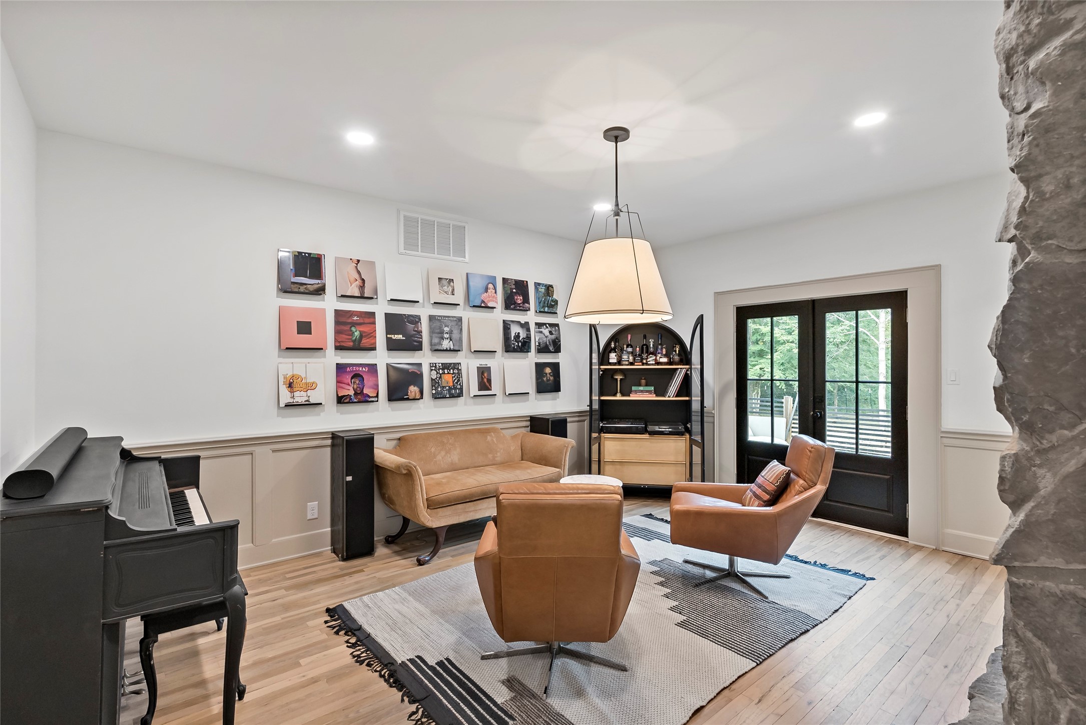 College Station, Texas, 77845, United States, 4 Bedrooms Bedrooms, ,5 BathroomsBathrooms,Residential,For Sale,1940376