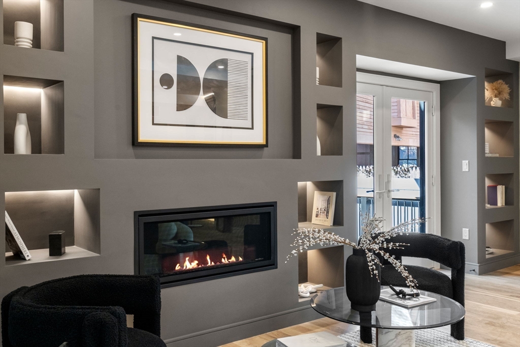 Brookline, Massachusetts, 02445, United States, 3 Bedrooms Bedrooms, ,4 BathroomsBathrooms,Residential,For Sale,1760278