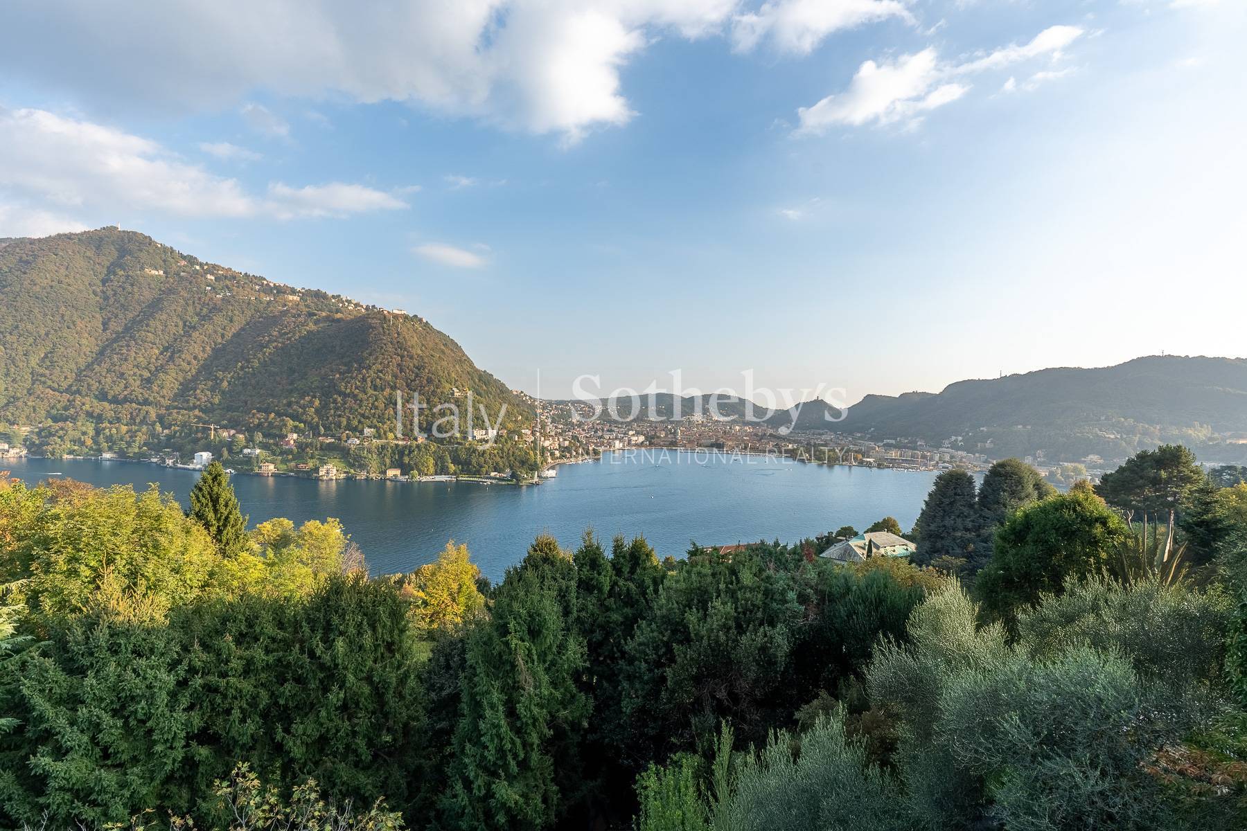  Prestigious modern villa with lake view - 物件實景