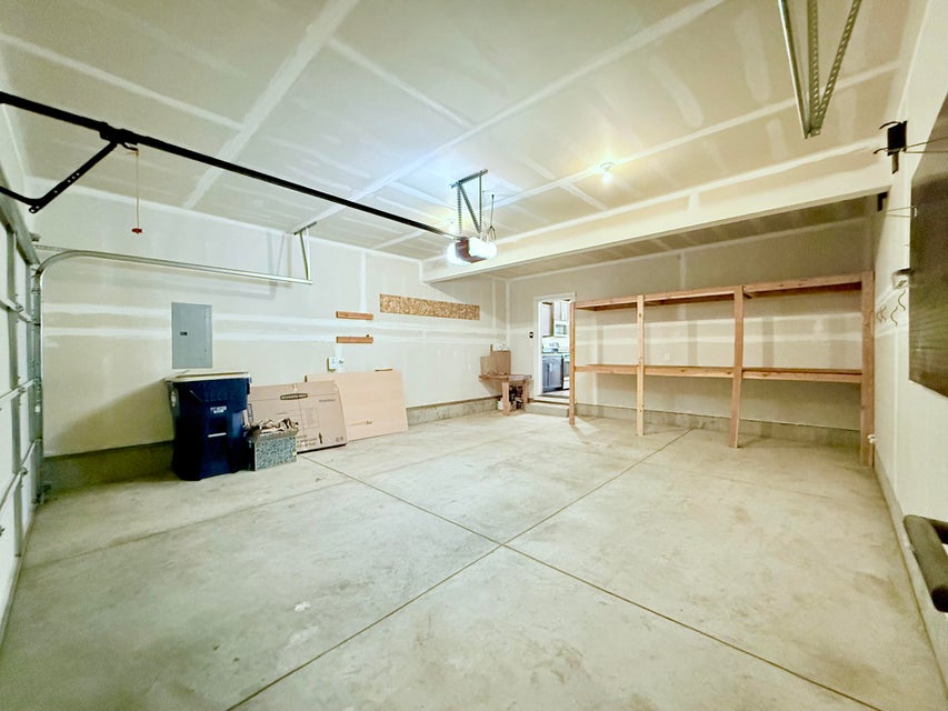 Redmond, Oregon, 97756, United States, 3 Bedrooms Bedrooms, ,3 BathroomsBathrooms,Residential,For Sale,1736801