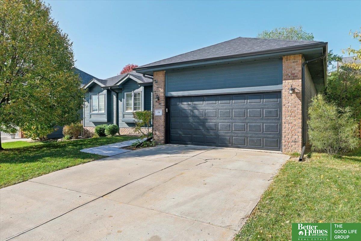 Longwood Dr, Papillion, NE 68133 #1