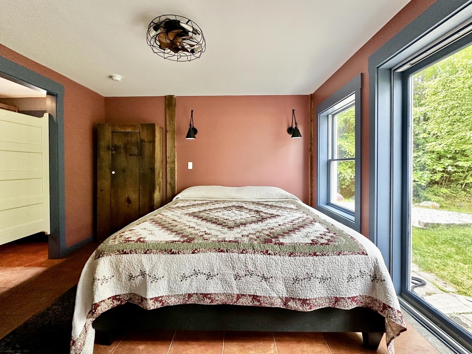 Bristol, New Hampshire, 03222, United States, 8 Bedrooms Bedrooms, ,5 BathroomsBathrooms,Residential,For Sale,1883549