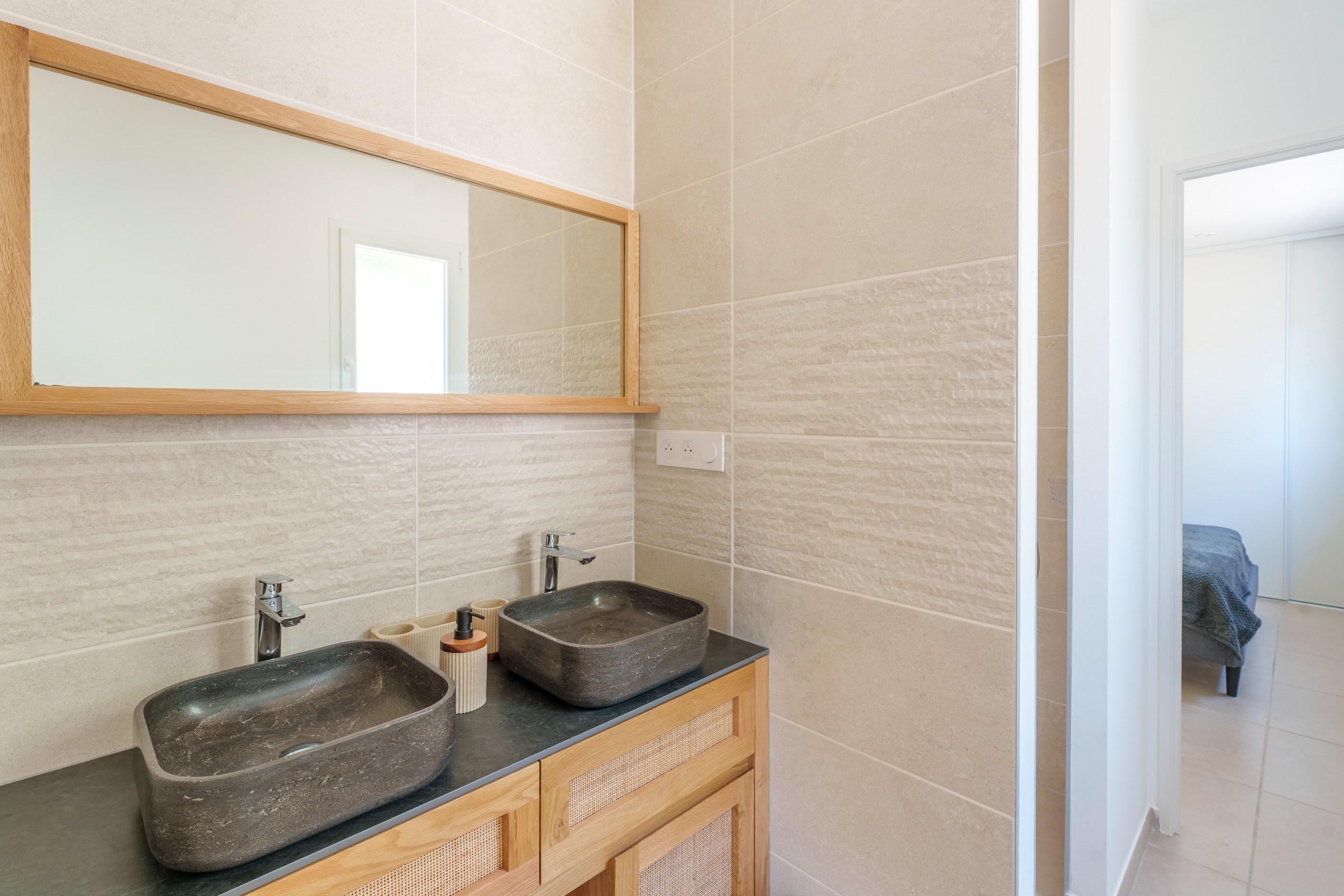  Vic-la-Gardiole – Gorgeous New Ground-Floor Villa  Quiet Setting & Near the Be… - 物件實景