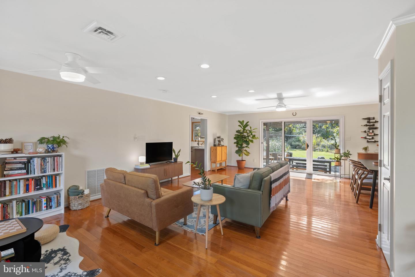 Bryans Road, Maryland, 20616, United States, 3 Bedrooms Bedrooms, ,2 BathroomsBathrooms,Residential,For Sale,1950966