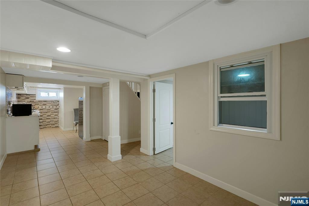 Ridgefield, New Jersey, 07657, United States, 4 Bedrooms Bedrooms, ,3 BathroomsBathrooms,Residential,For Sale,1991908