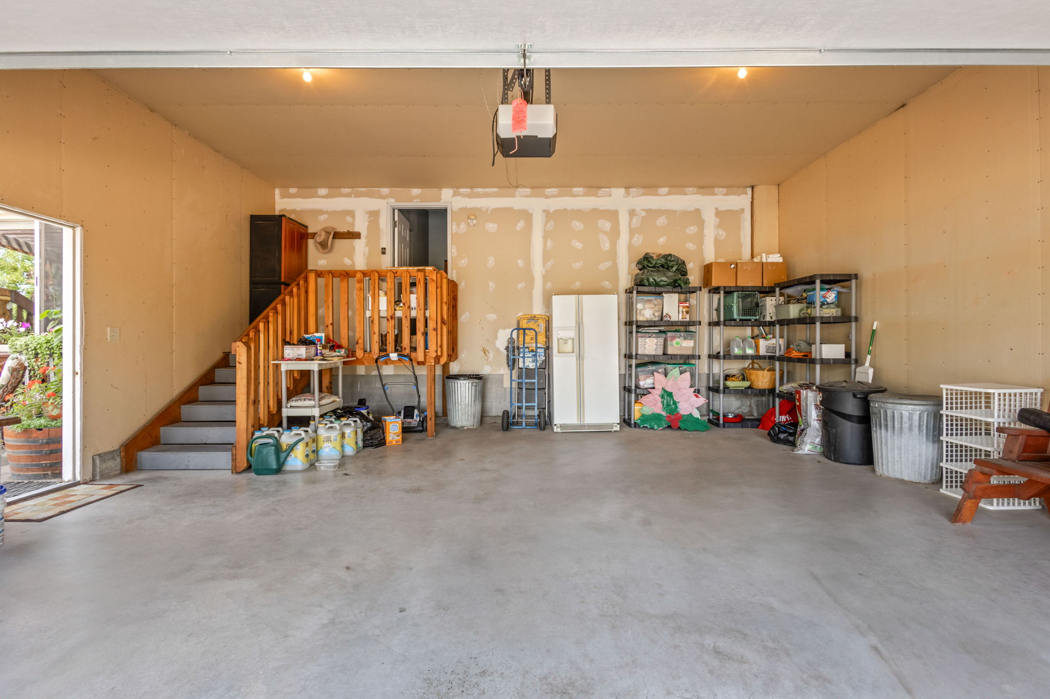 Prineville, Oregon, 97754, United States, 4 Bedrooms Bedrooms, ,2 BathroomsBathrooms,Residential,For Sale,1919985