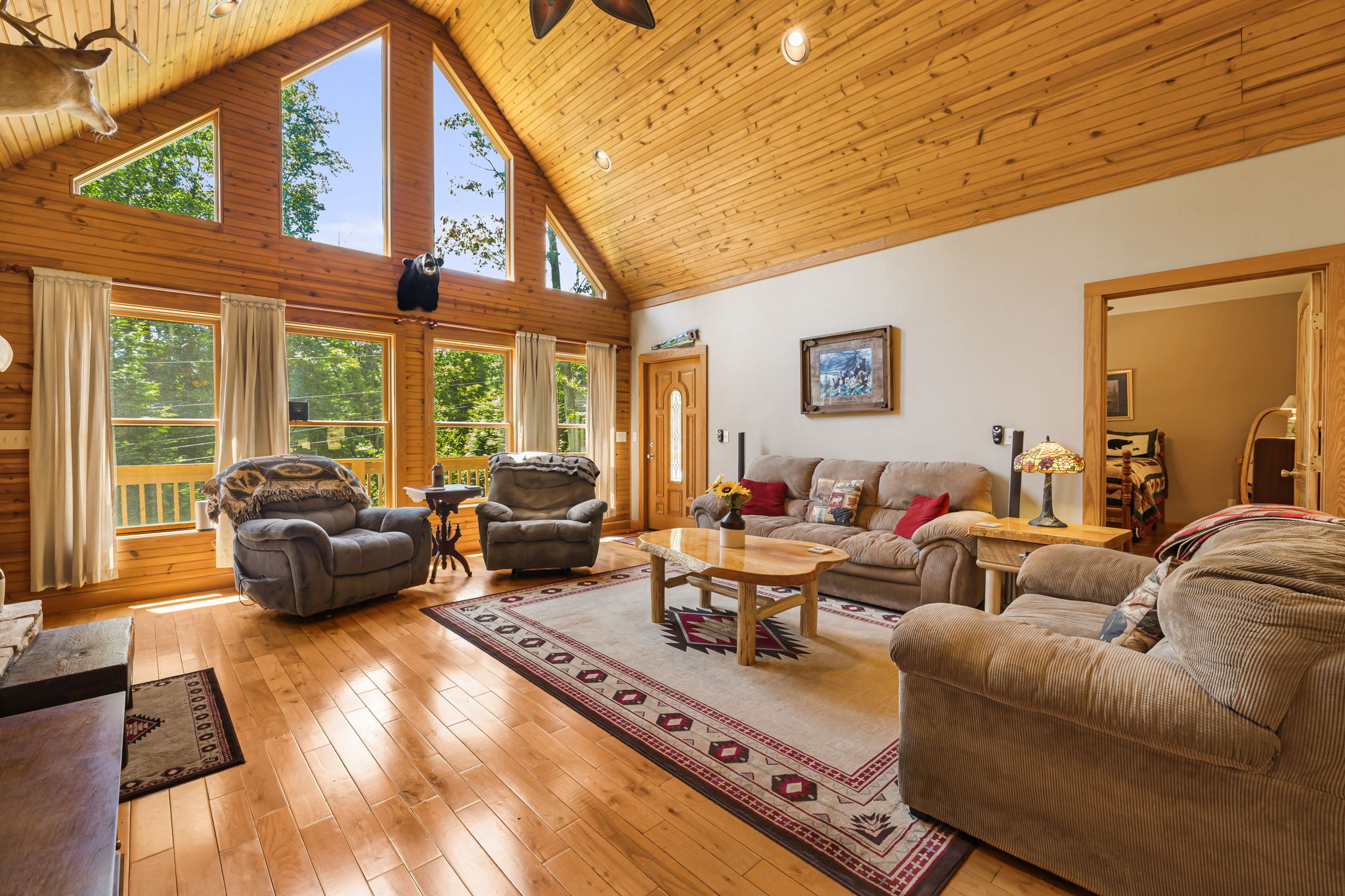 Burnsville, North Carolina, 28714, United States, 2 Bedrooms Bedrooms, ,Residential,For Sale,1931797