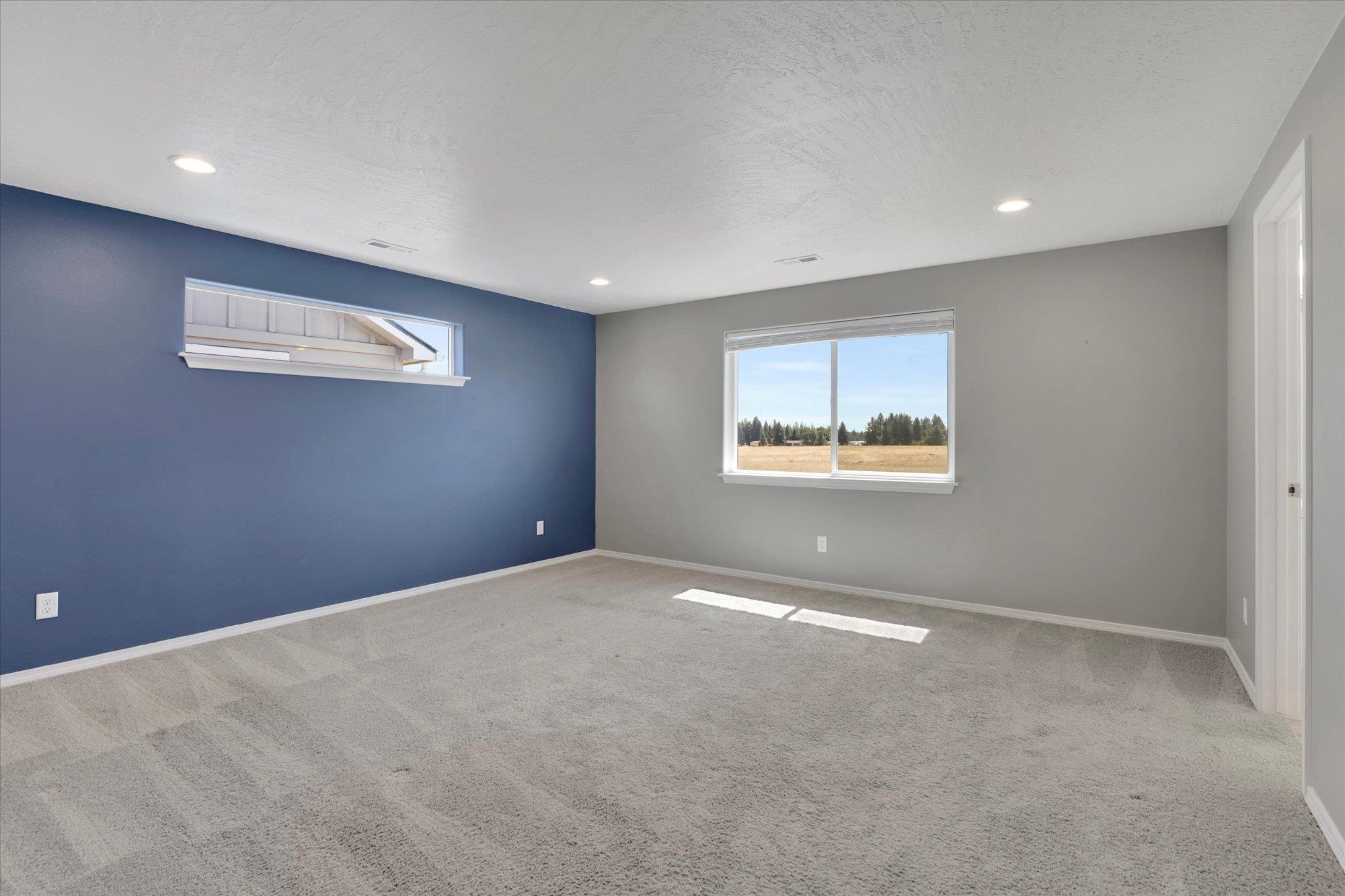 Deer Park, Washington, 99006, United States, 4 Bedrooms Bedrooms, ,3 BathroomsBathrooms,Residential,For Sale,1919491