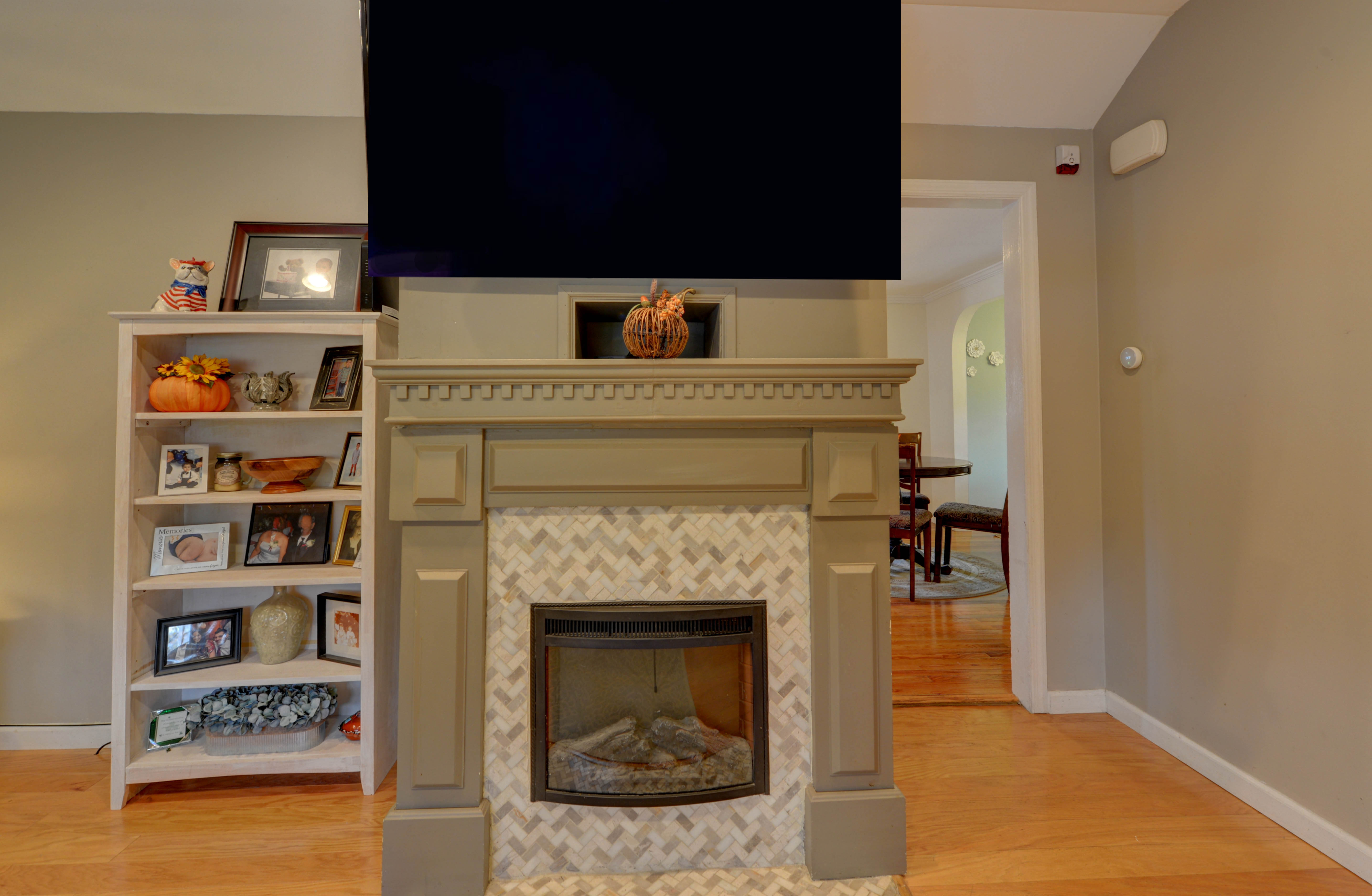 Lincoln Park, New Jersey, 07035, United States, 5 Bedrooms Bedrooms, ,3 BathroomsBathrooms,Residential,For Sale,1992414