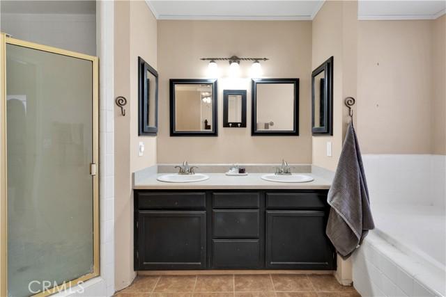 Apple Valley, California, 92307, United States, 4 Bedrooms Bedrooms, ,3 BathroomsBathrooms,Residential,For Sale,1919610
