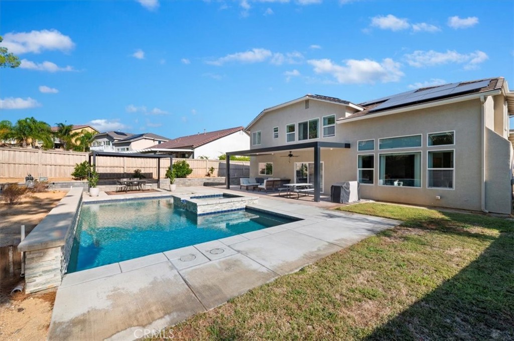 Lake Elsinore, California, 92532, United States, 4 Bedrooms Bedrooms, ,3 BathroomsBathrooms,Residential,For Sale,1939377