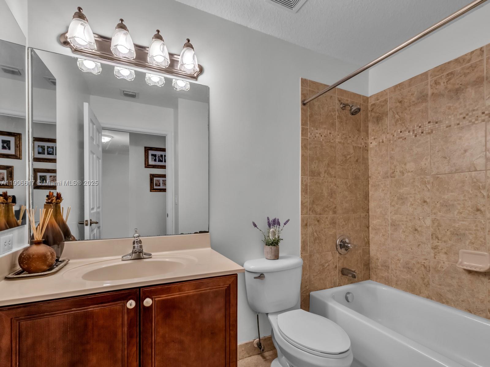 Cooper City, Florida, 33328, United States, 3 Bedrooms Bedrooms, ,3 BathroomsBathrooms,Residential,For Sale,1984666