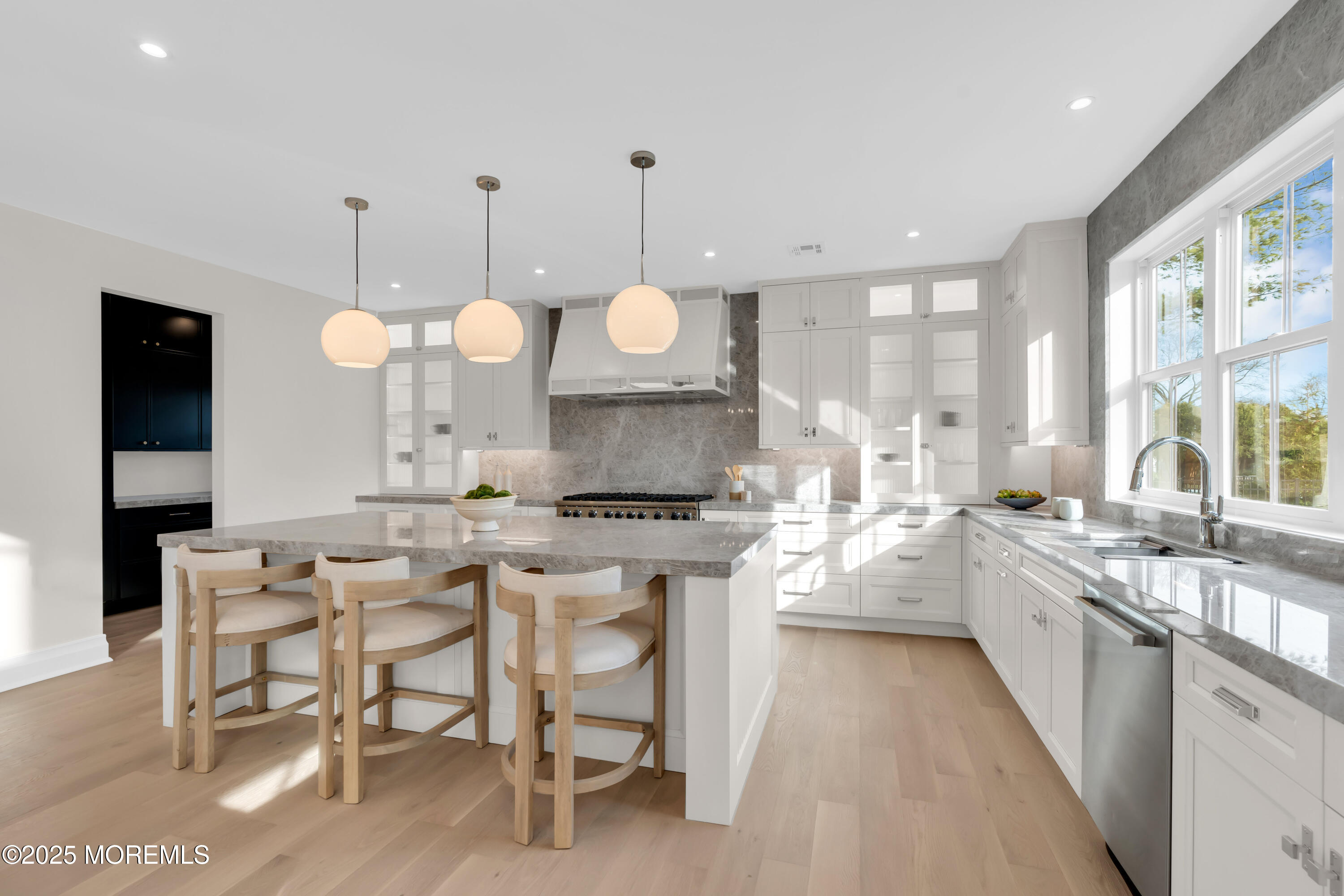 Little Silver, New Jersey, 07739, United States, 5 Bedrooms Bedrooms, ,5 BathroomsBathrooms,Residential,For Sale,2005340