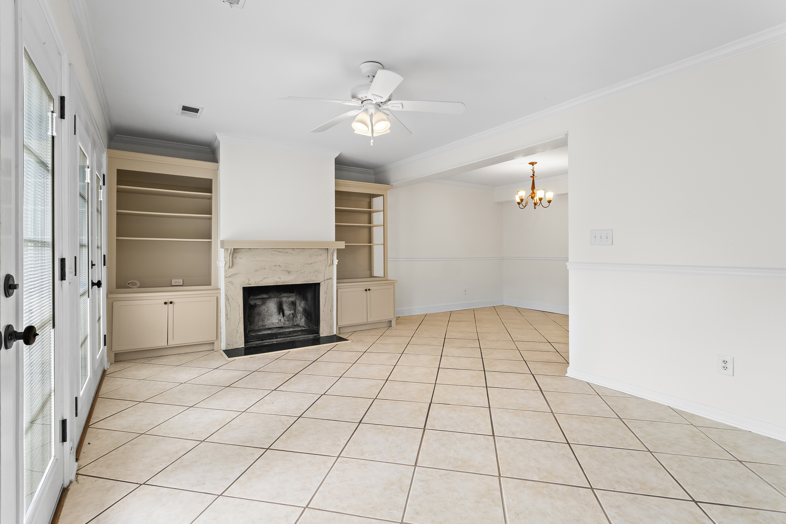  Mid-Century Modern Townhome in Gated Community Along The Chattahoochee River - 物件實景