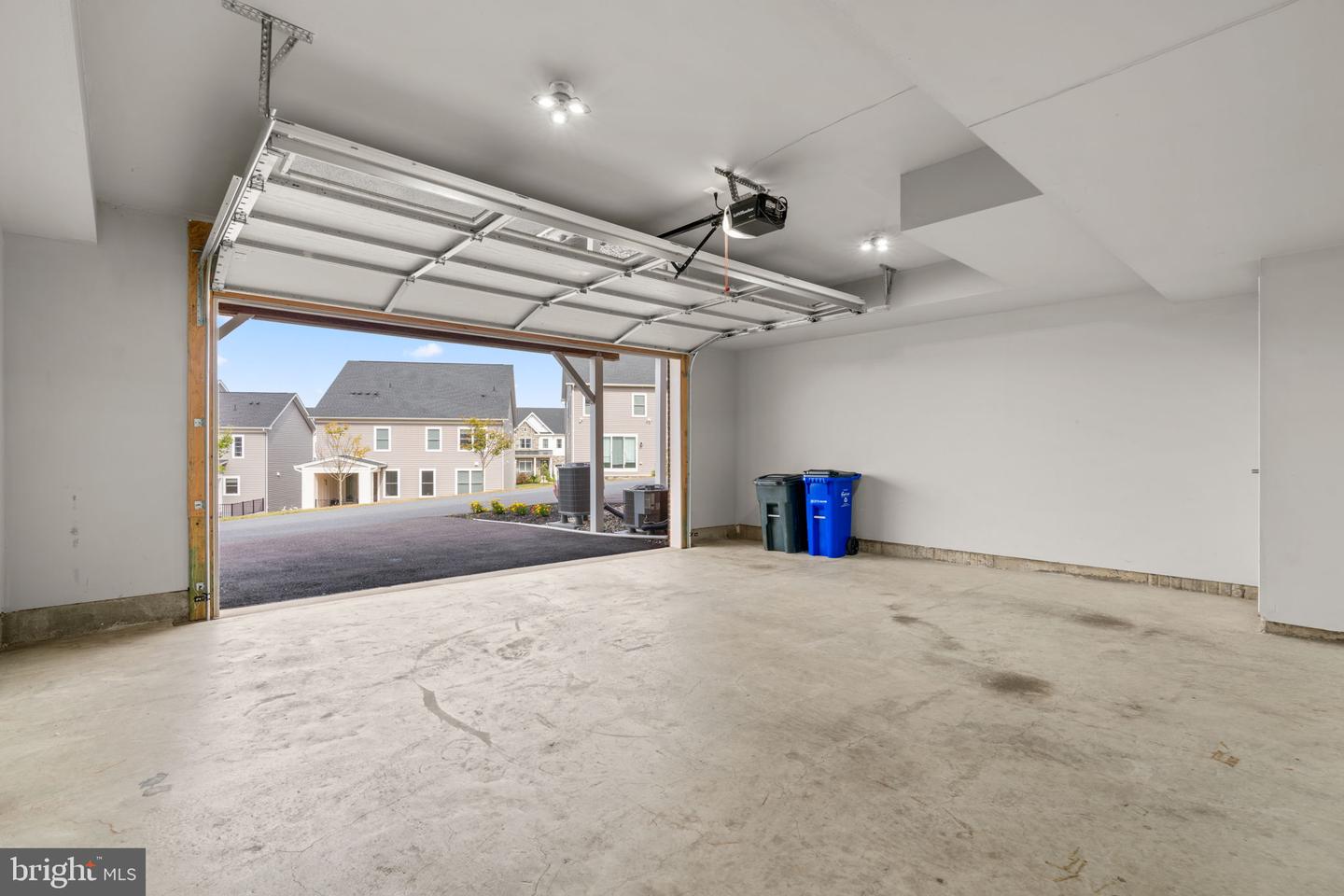 Ellicott City, Maryland, 21042, United States, 3 Bedrooms Bedrooms, ,4 BathroomsBathrooms,Residential,For Sale,1933185