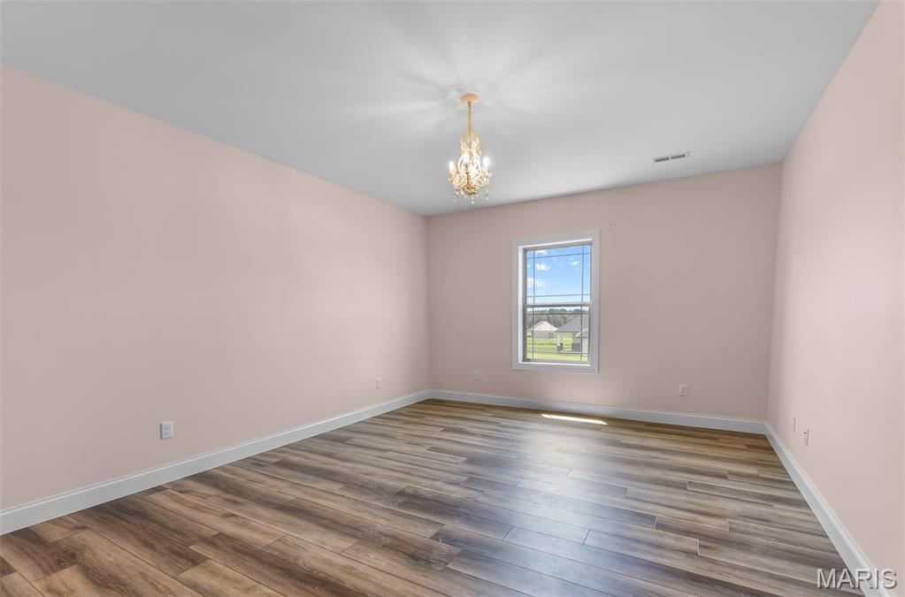 Cape Girardeau, Missouri, 63701, United States, 5 Bedrooms Bedrooms, ,3 BathroomsBathrooms,Residential,For Sale,1944818