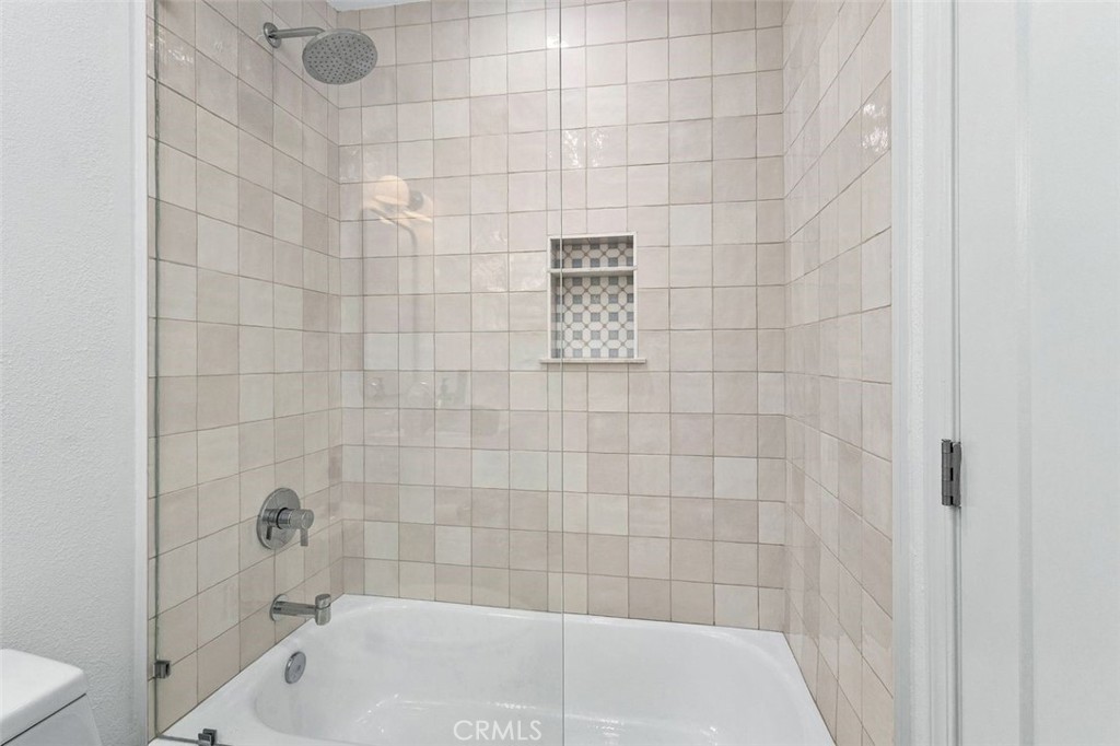 Newport Beach, California, 92660, United States, 2 Bedrooms Bedrooms, ,2 BathroomsBathrooms,Residential,For Sale,1987597